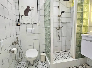 Квартира у Озера Кабан: Стильный Ремонт и Идеальное Расположение!