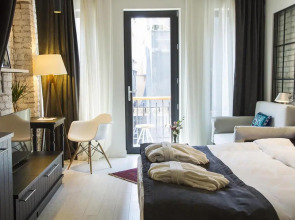 Отель Magnova Studios