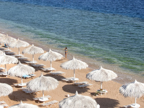 SUNRISE Arabian Beach Resort