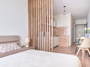 Апартаменты 9 Ночей 12 на Большая Подгорная