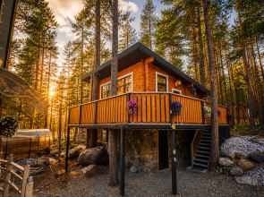 S Terrasoy I Besedkoy Ot Kvartiruking Cottage