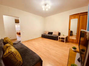 Квартира Двухкомнатная Мич 142/74