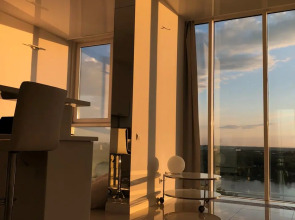 Апартаменты Белая Романтическая Студия с Панорамным Видом