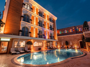 Отель Seven Hills Palace