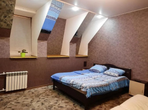 Хостел House New