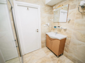 Отель Safran Suites