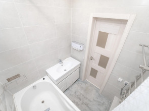 Апартаменты Четырехкомнатные на Энтузиастов 3