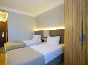 Отель Grand Ant