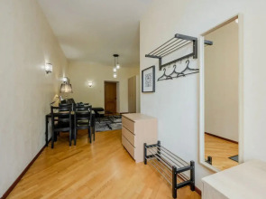 Апартаменты у Эрмитажа 12 гостей Б.Конюшенная 12