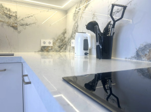 Шикарная Квартира с Видом на Реку и Город