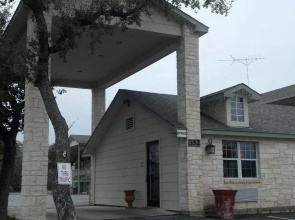 Cedar Creek Inn Hotel