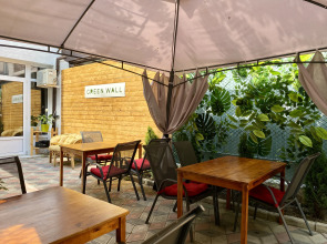 Гостевой дом Green Wall