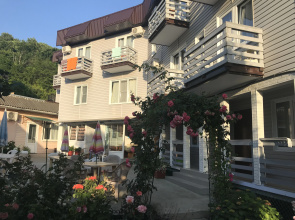 Zodiak Living quarters