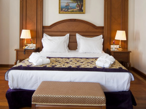 Отель GLK Premier The Home Suites & Spa