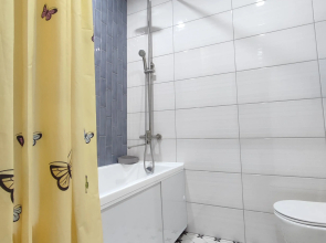 Квартира Яркая, Уютная