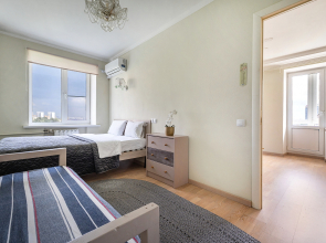 Апартаменты ДВА ГОРОДА - На набережной у Острова мечты и Технопарка