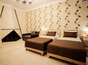 Отель Toma's House