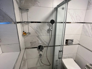 Апартаменты City Center Serenity: Stylish Studios