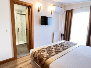 Отель Aren Suites