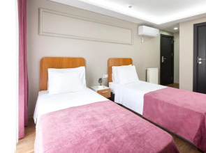 Ria Suites Hotel