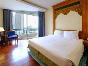 Отель Long Beach Garden Hotel & Pavilions