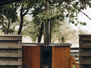 Глэмпинг Drewno