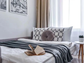 Апартаменты Grey's Apartment с Видом на Город