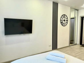 Апартаменты Студия KrasLoft в ЖК Притяжение на двоих