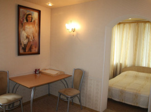 Отель Белое и Черное