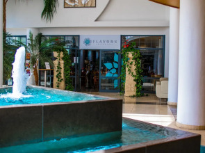 Отель Grand Muthu Forte do Vale