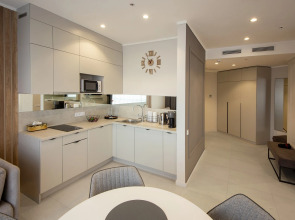 Апартаменты 4Кайф Kristall Apart с видом на море