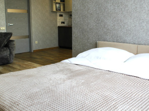 Апартаменты Apato Уютная студия с видом на город и горы