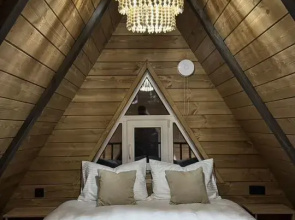 Zelyonyj Dom A-Freym Glamping