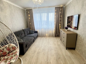 Квартира Большая 4-х комнатная квартира недалеко от центра