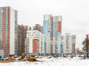 Apartamenty S Balkonom Na Polevaya 10