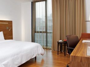 Отель Sacha's Hotel Uno