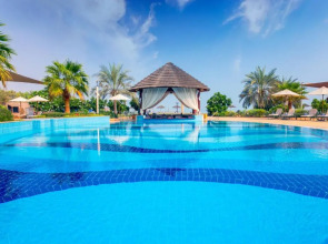 Danat Jebel Dhanna Resort