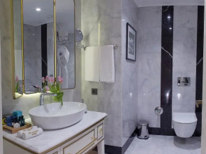 Отель Art Gallery