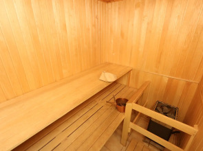 Квартира Просторная квартира с сауной рядом