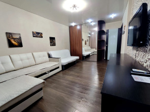 Квартира Уютная, светлая квартира рядом с ТЦ Park House ждёт своих гостей