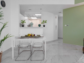 Апартаменты Unique & Stylish High Floor close to Marine Club