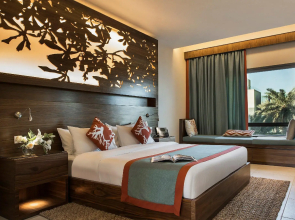 The Palms Beach Hotel And Spa