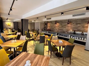 Отель Jazz Hotel