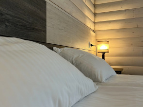 Частный Дом На Берегу Реки