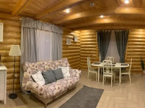 Дом с Бассейном