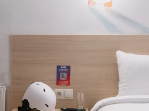 Отель BoogelWoogel Bar&Hotel Rosa Khutor