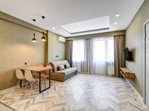 Gr Grey Khaus Uluchshennye Apartments
