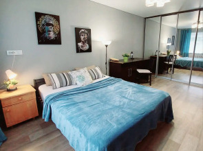 Квартира Дом у Озера в Парке Якутова