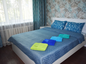 U Tryokh Kotov Lodging House