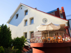 Меблированные комнаты Вилла Северин